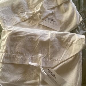 Mitchell Gold + Bob Williams White Vintage Washed Cotton Percale KING Pill…